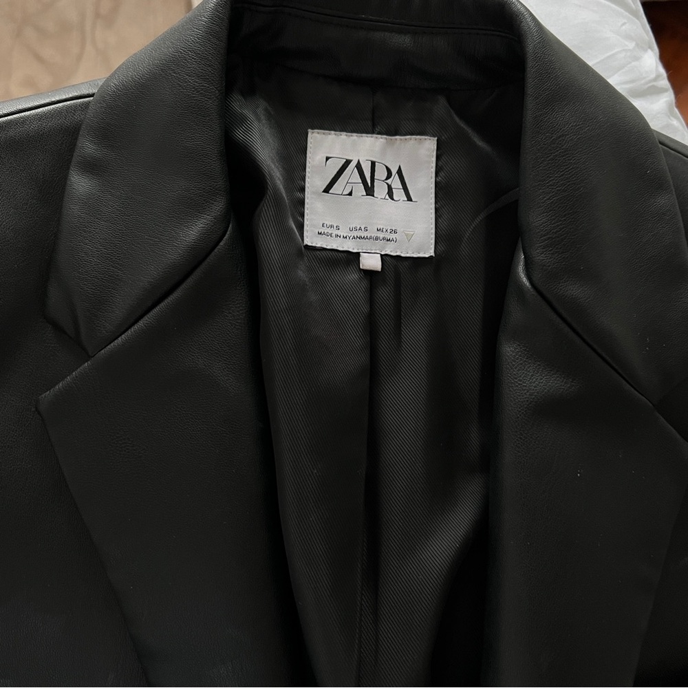 Zara Black Faux Leather Blazer - Picture 4 of 7